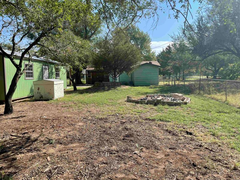 119 E Dorrell St, Haysville, KS 67060