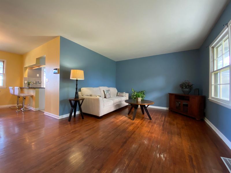 8006 E Levitt Dr, Wichita, KS 67207