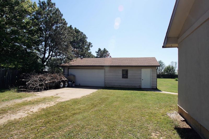 1007 E 134th, Mulvane, KS 67110