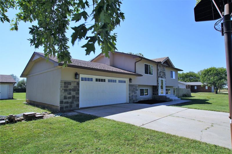 1007 E 134th, Mulvane, KS 67110