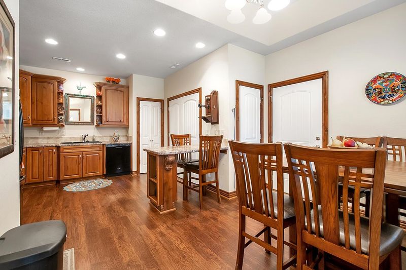 1306 N Hamilton Dr Unit D, Derby, KS 67037