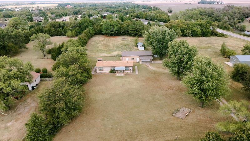 10500 W 76th St S, Clearwater, KS 67026