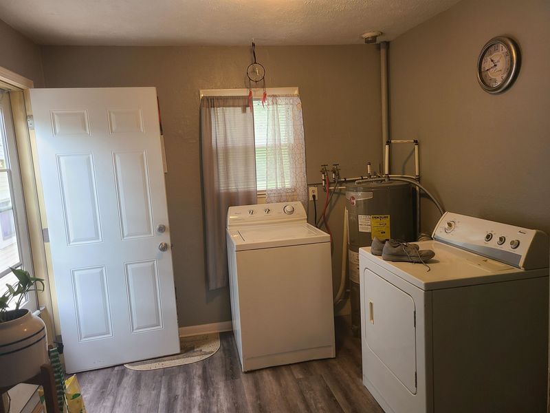 1505 E Funston St, Wichita, KS 67211