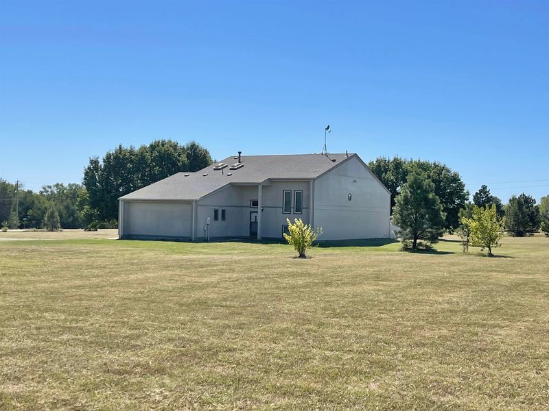 5229 S Jay Dr, Derby, KS 67037
