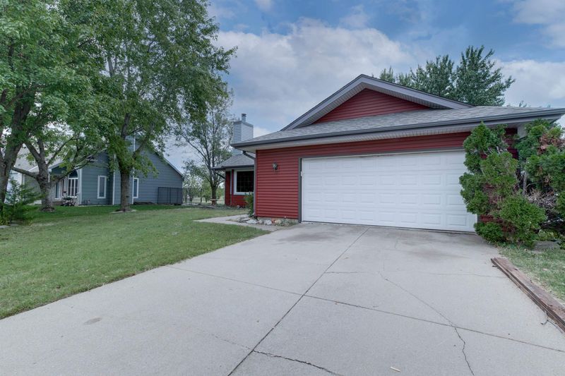 9801 E Bayley St, Wichita, KS 67207