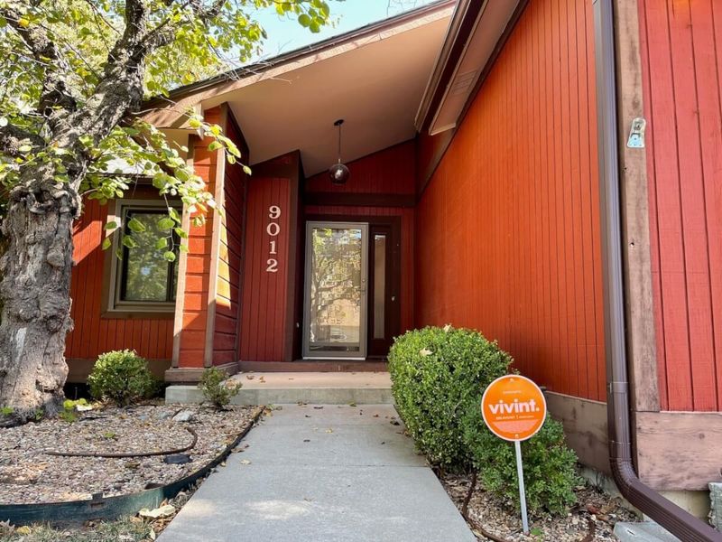 9012 E Skinner St, Wichita, KS 67207