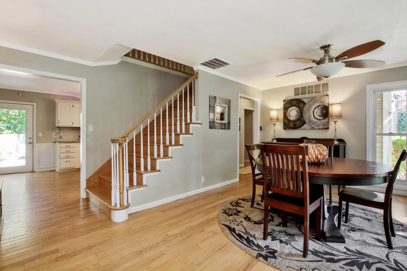 6916 E Aberdeen St, Wichita, KS 67206