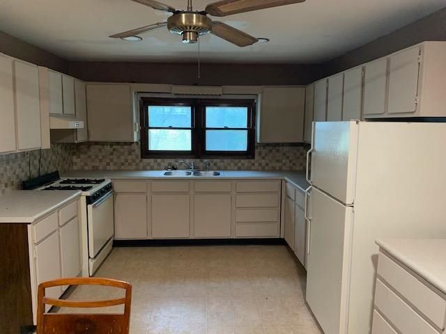 417 E Bridge, Mulvane, KS 67110