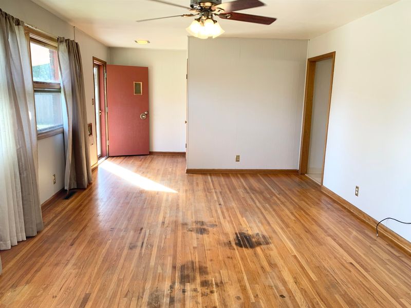 1824 W 23rd St N, Wichita, KS 67204