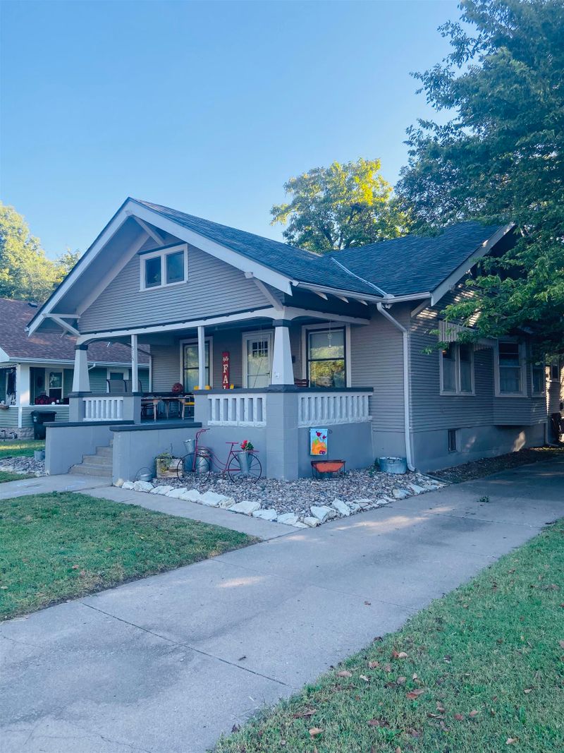 516 Poplar, Halstead, KS 67056