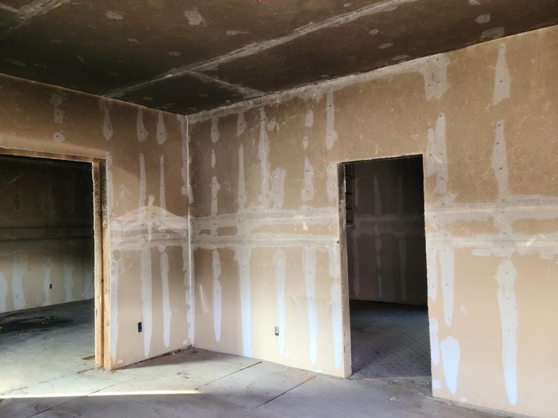 219 W 4th St, Wellington, KS 67152