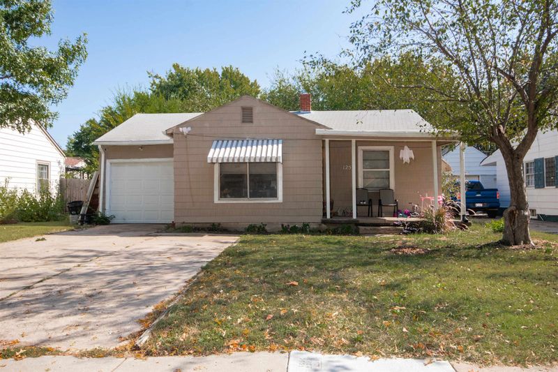 1252 N Pershing St, Wichita, KS 67208