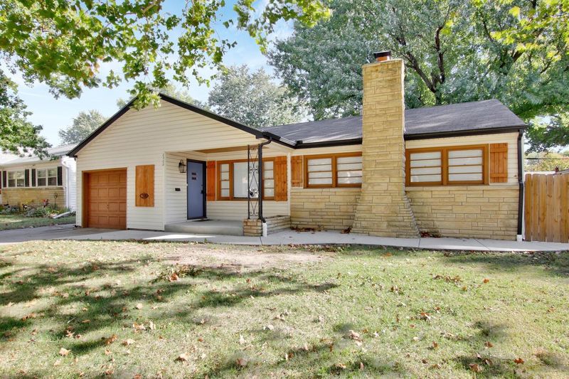 2308 S Pershing St, Wichita, KS 67218