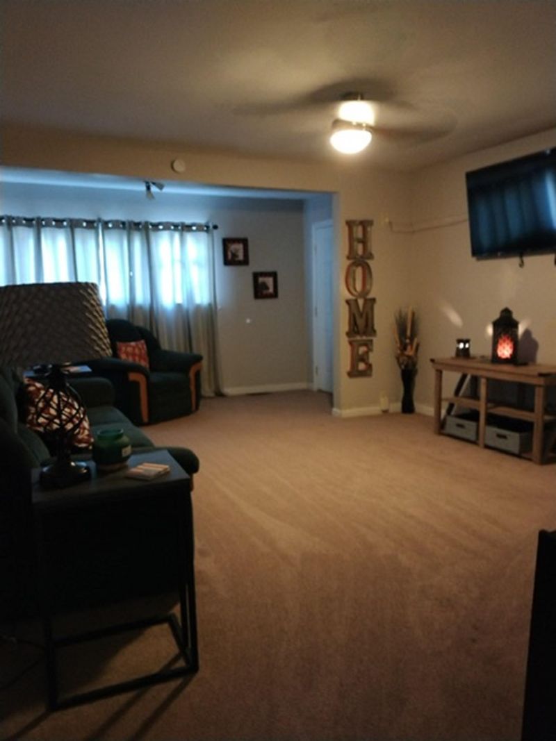 1118 E 7th St, Wellington, KS 67152