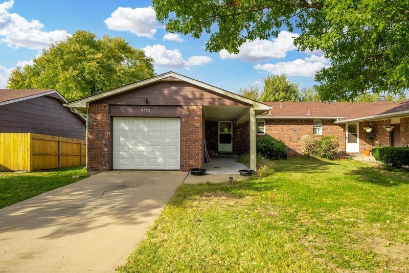 8720 E Arthur St, Wichita, KS 67207