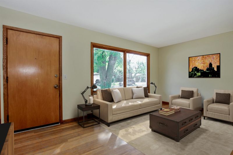 1421 N Prairie Ln, Derby, KS 67037