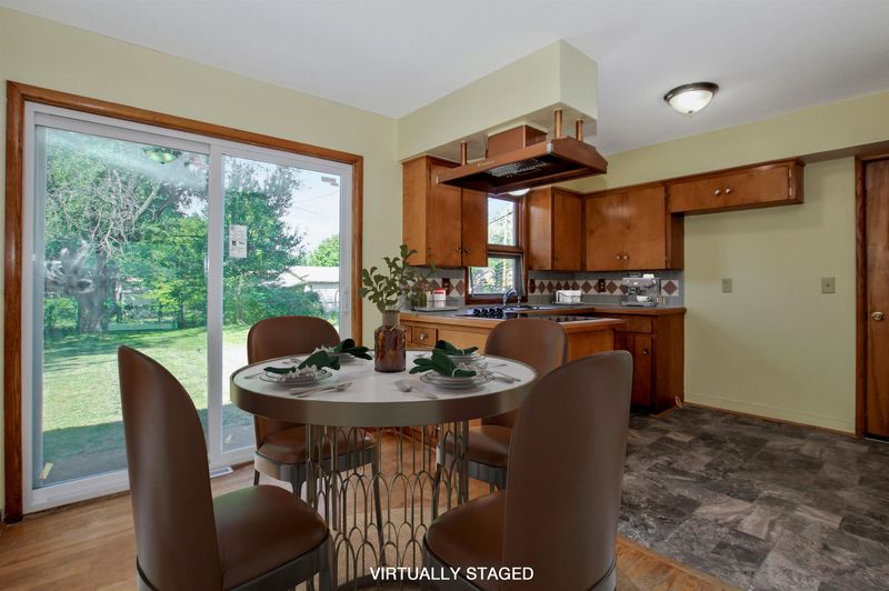 1421 N Prairie Ln, Derby, KS 67037
