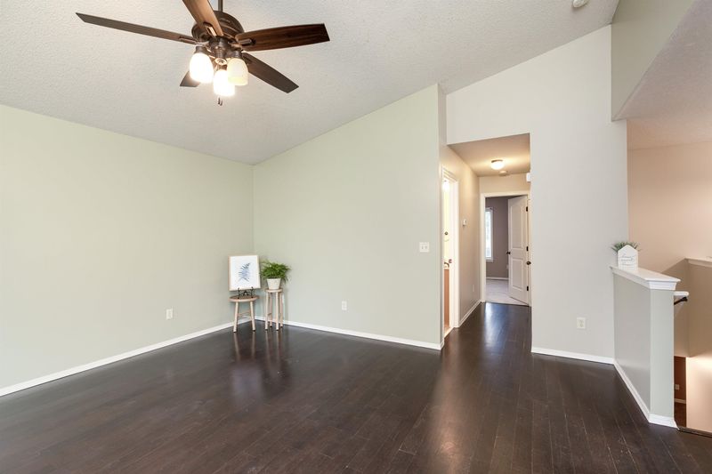 1421 N Bellick St, Wichita, KS 67235