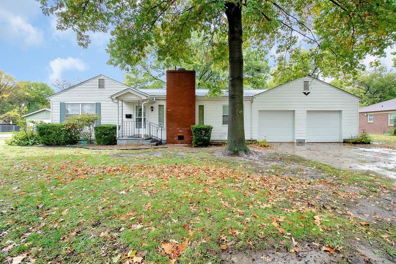 2514 E Clover Ln, Wichita, KS 67216