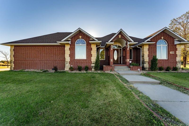 7306 Brookway Dr, Clearwater, KS 67026