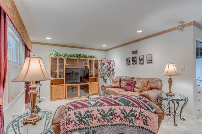 212 Alice, Newton, KS 67114