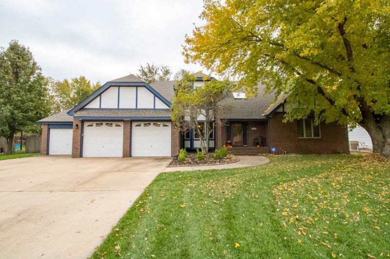 1513 E Kay St, Derby, KS 67037