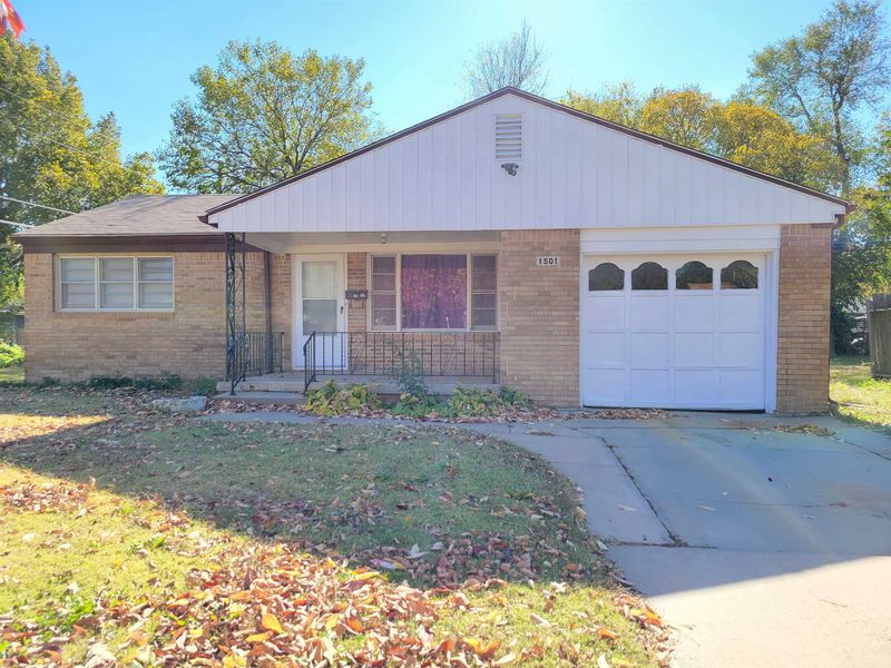1501 E Salome St, Wichita, KS 67216