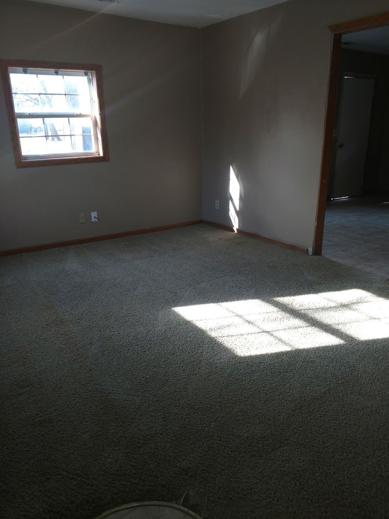 214 E 3rd, Halstead, KS 67056