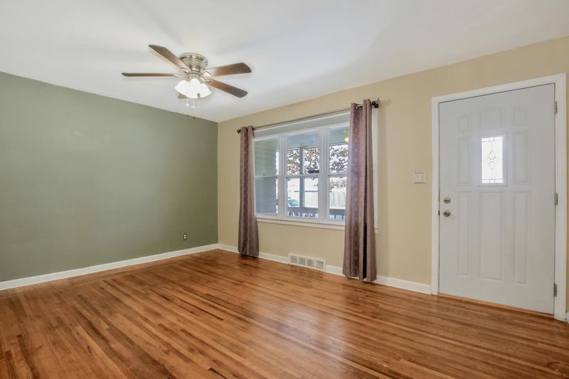 545 S Elpyco, Wichita, KS 67218