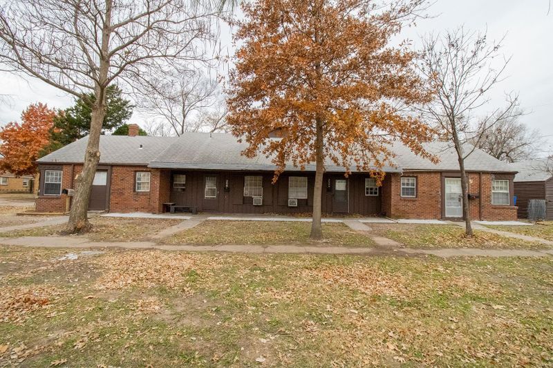 2618 E Wilma St, Wichita, KS 67211