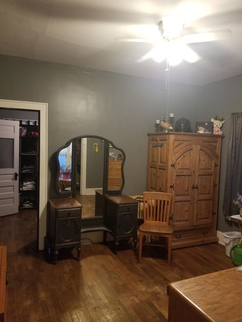 908 E 14th Ave, Winfield, KS 67156
