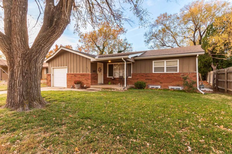 8302 E Levitt, Wichita, KS 67207