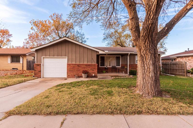 8302 E Levitt, Wichita, KS 67207