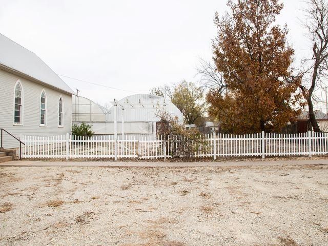 316 N Cedar St, Hillsboro, KS 67063