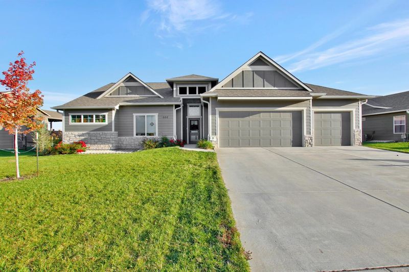 444 E Karla Ave, Haysville, KS 67060