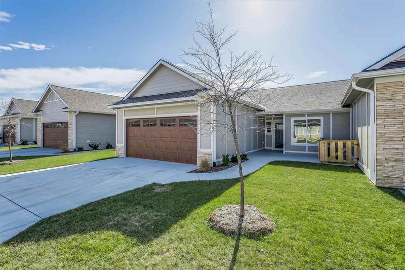 2418 E Madison Ave Apt 2701, Derby, KS 67037