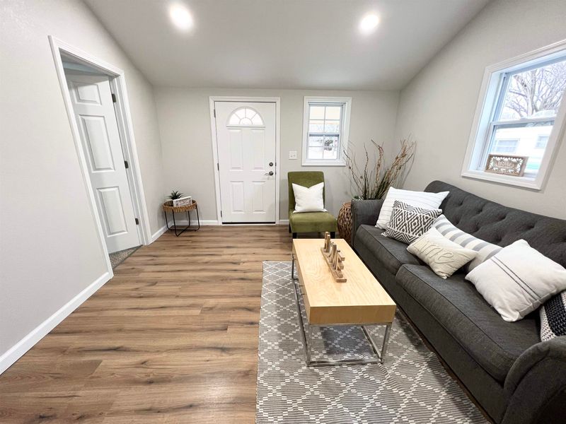 241 S Saint Paul St, Wichita, KS 67213
