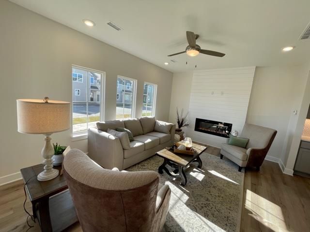 438 E Park Pl, Andover, KS 67002