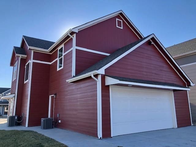438 E Park Pl, Andover, KS 67002