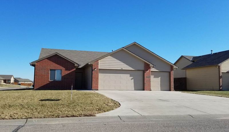 1953 E Cedar Tree Ct, Park City, KS 67219