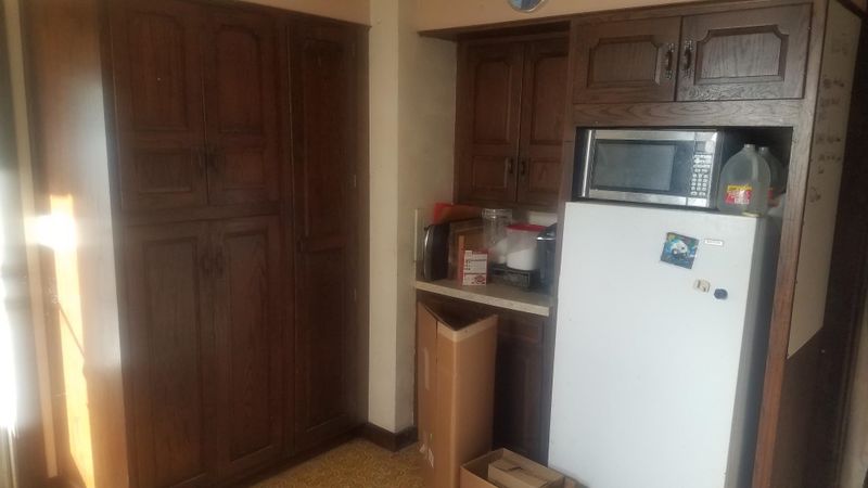 102 S School, Eureka, KS 67045