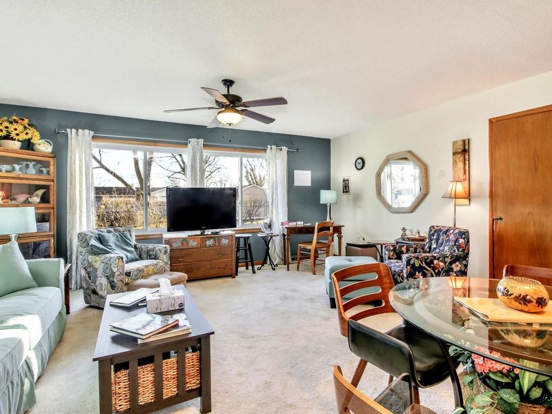 2018 Terrace Dr, Newton, KS 67114