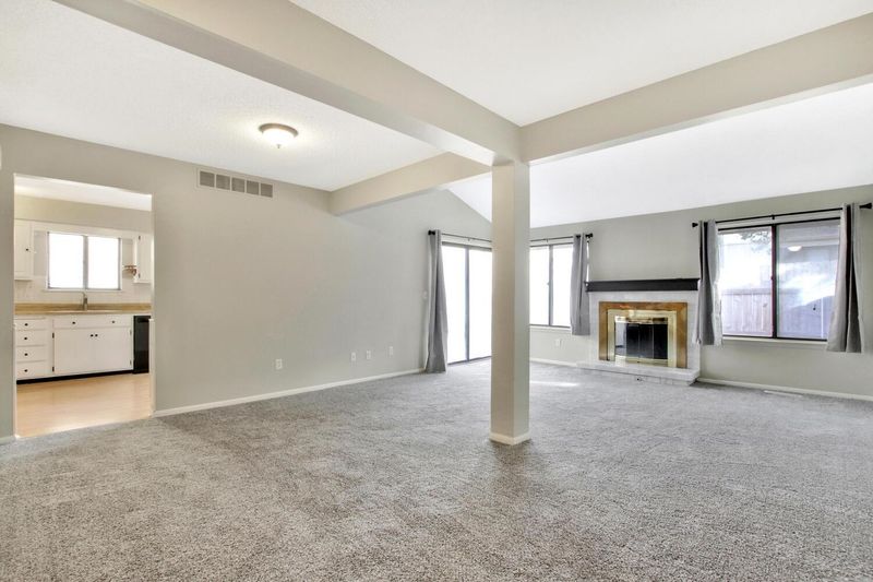 8201 E Harry St #301, Wichita, KS 67207