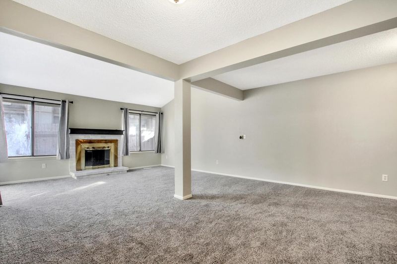 8201 E Harry St #301, Wichita, KS 67207