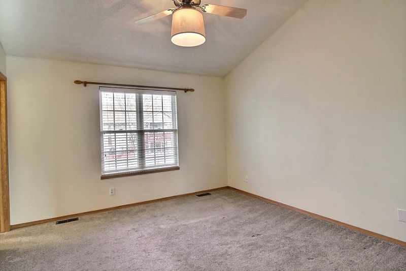 1816 E Wyndham Rd, Park City, KS 67219