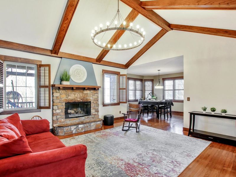627 N Somerset Ct, Andover, KS 67002