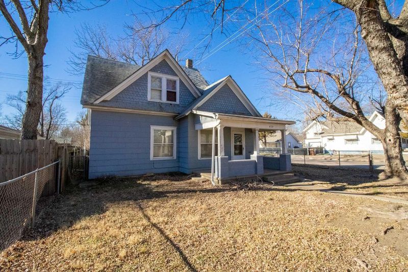 459 N Gordon St, Wichita, KS 67203