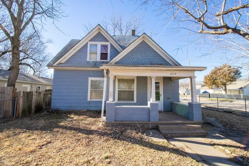 459 N Gordon St, Wichita, KS 67203