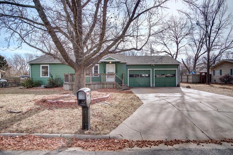 1313 W 9th St, Newton, KS 67114