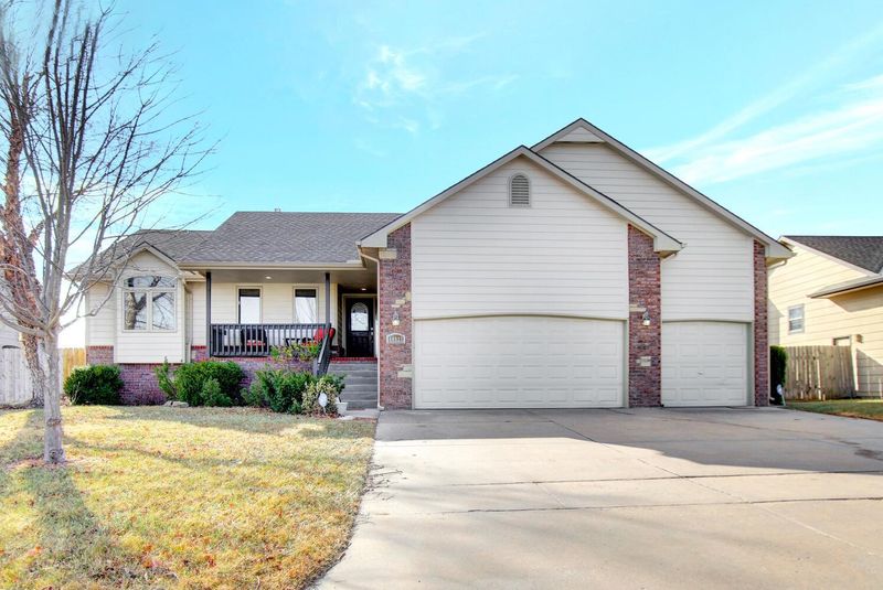 14937 E Lakeview Dr, Wichita, KS 67230
